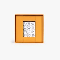 Moulin Roty Dés à Histoires Au Coin Du Feu -Bébés Produits Magasin 712425 5 gris