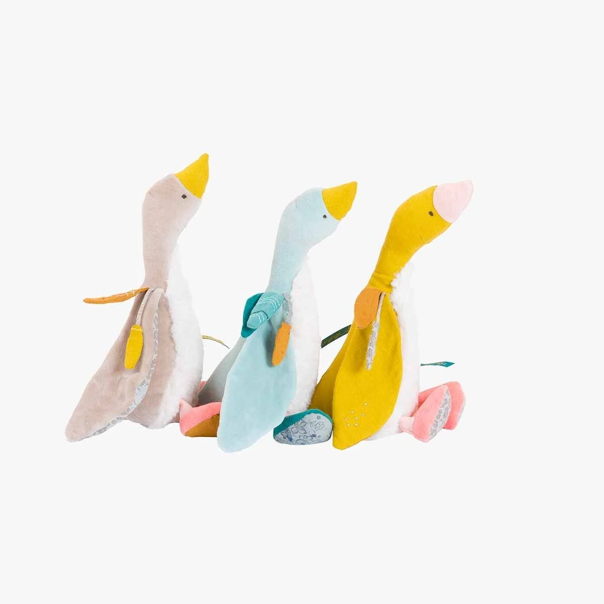 Moulin Roty Petite Peluche Oie Plumette 3 Moulin Roty Petite Peluche Oie Plumette – Image 3